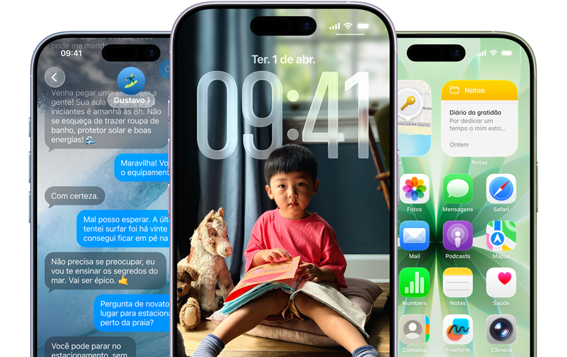 Parte da frente de aparelhos iPhone 17 nas cores azul-névoa, lavanda e sálvia, recursos do iOS - imagem de fundo com Mensagens, Tela Bloqueada e Tela de Início com vários apps