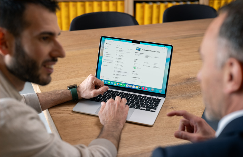 Med Apple Business kan Eugenio hantera alla enheter på distans.