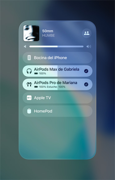 Pantalla de AirPlay en un iPhone que muestra cómo compartir fácilmente el audio entre dos pares de AirPods
