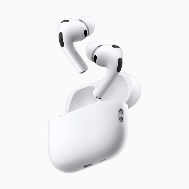صورة لسماعات AirPods Pro 3.‏