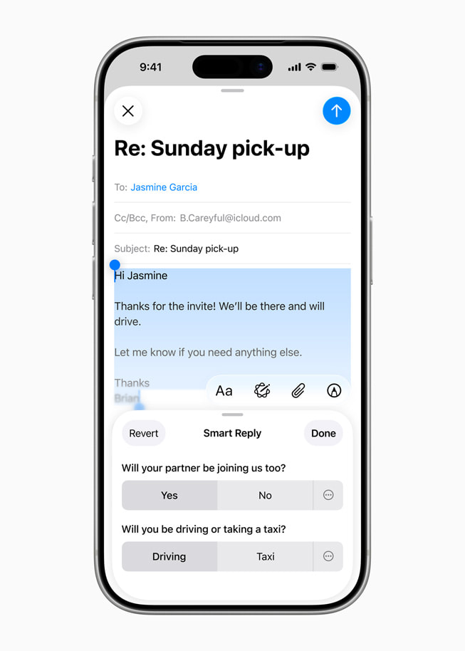 Een voorgesteld antwoord op iPhone met prompts om specifieke vragen te beantwoorden.