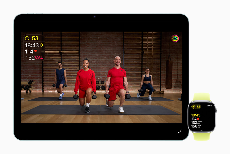 A Strength Basics in 3 Weeks workout in Fitness+ displayed on iPad.