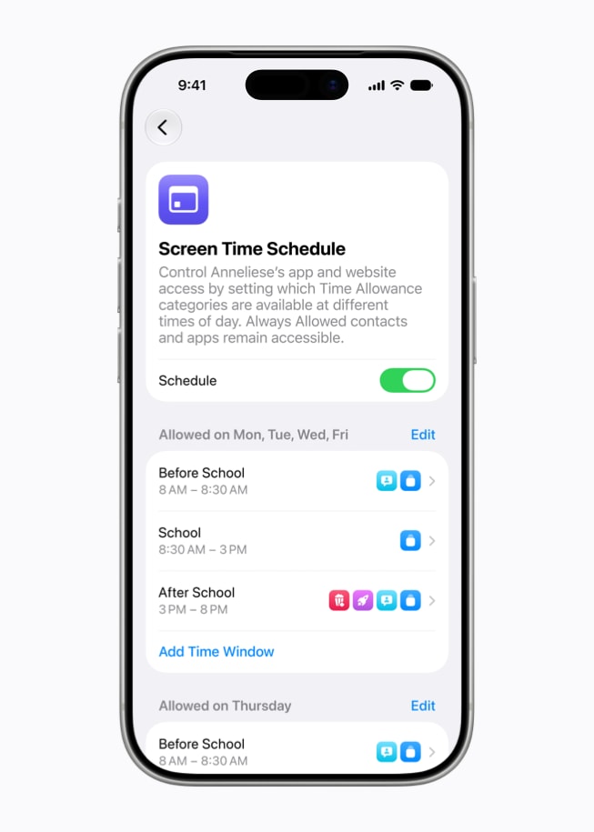 Un iPhone 17 Pro muestra una pantalla que pide al usuario definir cuánto tiempo y en qué momento del día su hijo podrá usar apps y visitar sitios web de distintas categorías.