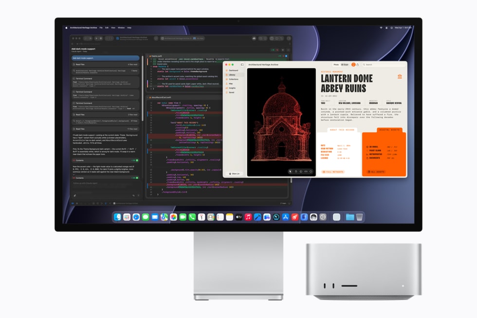Mac Studio vist med en skærm, der viser kodning i Xcode.