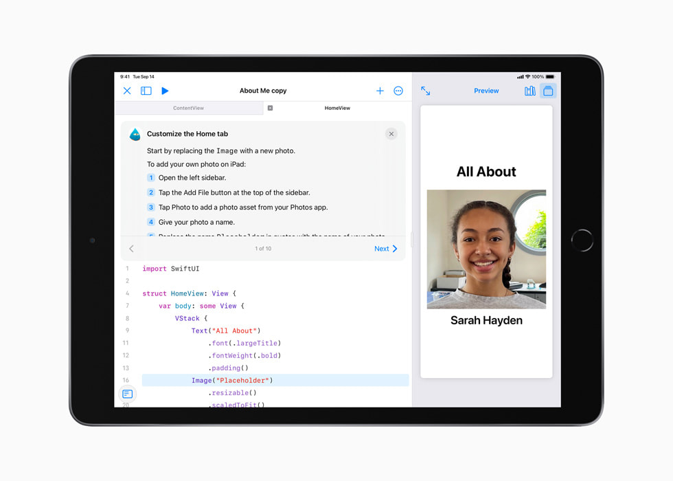 L’écran d’un iPad montrant le projet All About Me d’un élève dans Swift Playgrounds. 