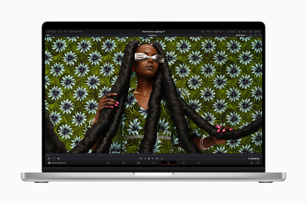 DaVinci Resolve is shown on MacBook Pro.