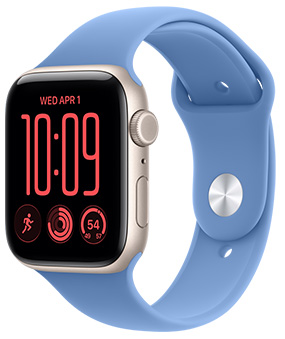 Apple Watch SE 3, Aluminiumgehäuse, Farbe Polarstern, rechte Seitenansicht, Digital Crown, Mikrofon, Seitentaste, verbunden mit Sportarmband, Farbe Hyazinthenblau (pudriges Blau), Pin-Verschluss (silberner Pin)